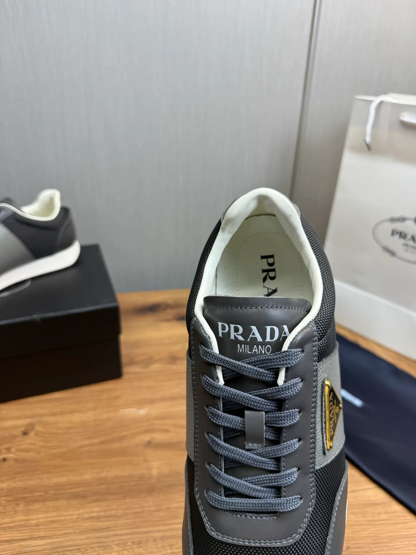 Men's shoes 💰760💰 [PRADA] New models synchronized with the official website, high-quality shipments ✔️Best sellers🔥 Original cowhide with mesh surface + cowhide lining, 1🆚1 replica, original bottom, 38-45 (men's 45 is custom-made and cannot be returned)
